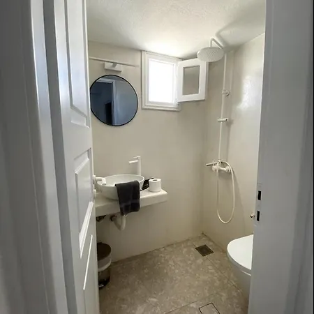 Kipos Livinn * Mykonos Town